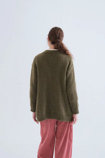 Cardigan Compañia Fantástica donna in maglia verde oliva - vista laterale