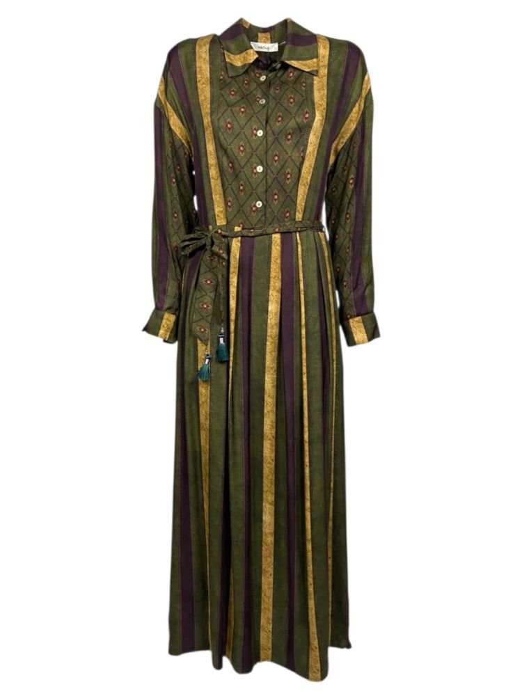 Acquista abbigliamento Abito WU SIDE Donna lungo e affascinante per il tuo stile sempre attuale.