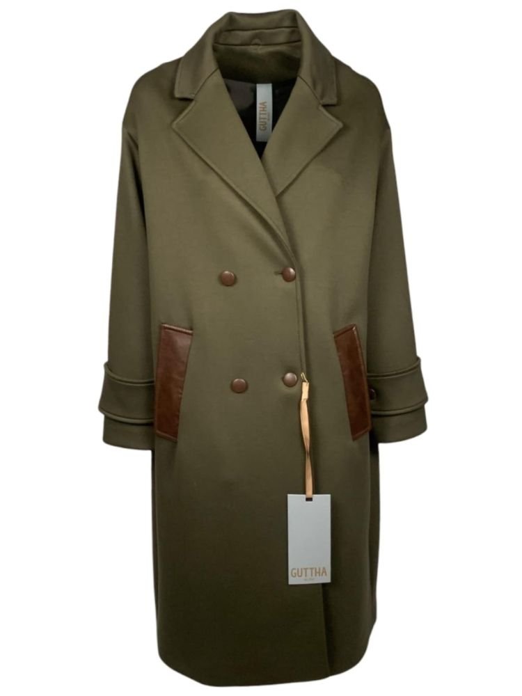 Acquista abbigliamento Cappotto GUTTHA Donna per il tuo stile sempre attuale. Immagine Principale