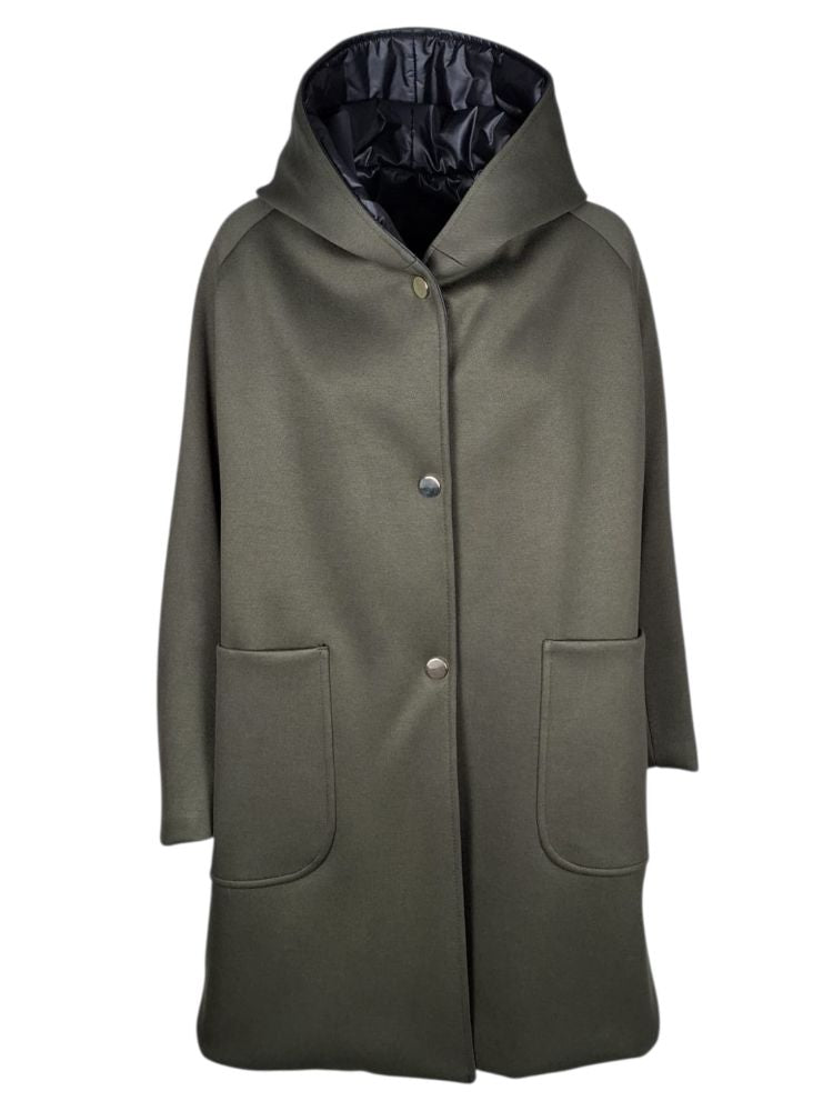 Acquista abbigliamento Cappotto GUTTHA Donna per il tuo stile sempre attuale.