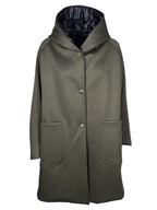 Acquista abbigliamento Cappotto GUTTHA Donna per il tuo stile sempre attuale.