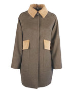 Acquista abbigliamento Cappotto GUTTHA Donna per il tuo stile sempre attuale.