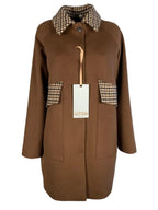 Acquista abbigliamento Cappotto GUTTHA Donna per il tuo stile sempre attuale.