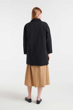 Acquista abbigliamento Giubbotto Compañia Fantástica Donna per il tuo stile sempre attuale.