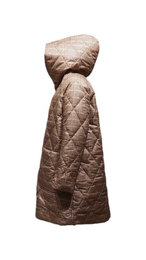 Acquista abbigliamento Giubbotto GUTTHA Donna per il tuo stile sempre attuale.