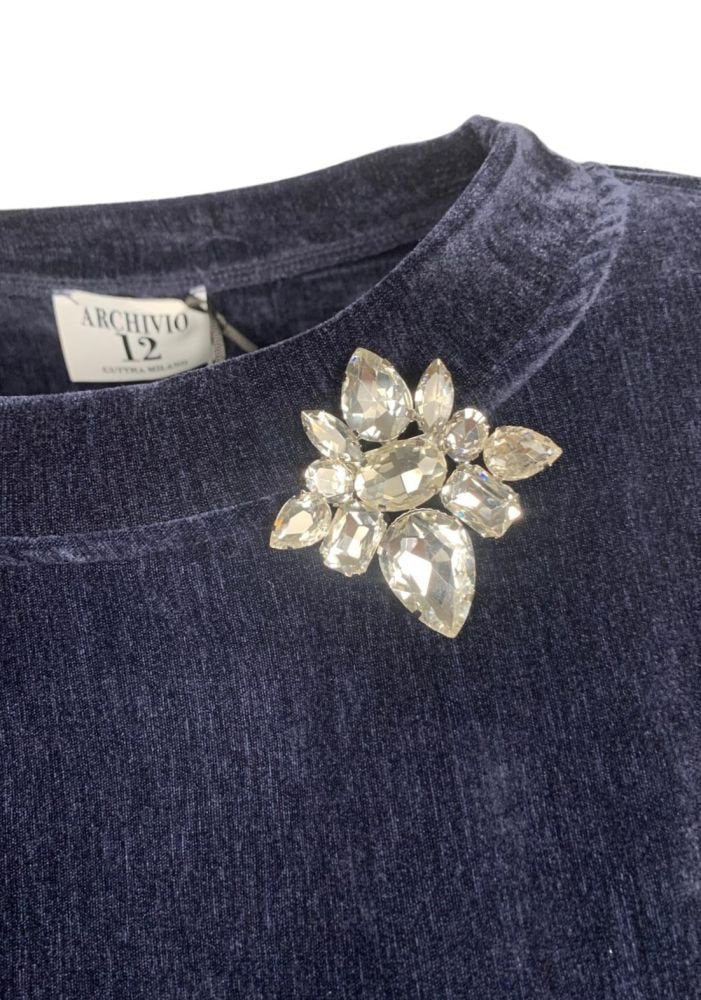 Acquista abbigliamento Maglia ARCHIVIO 12 GUTTHA Donna per il tuo stile sempre attuale.