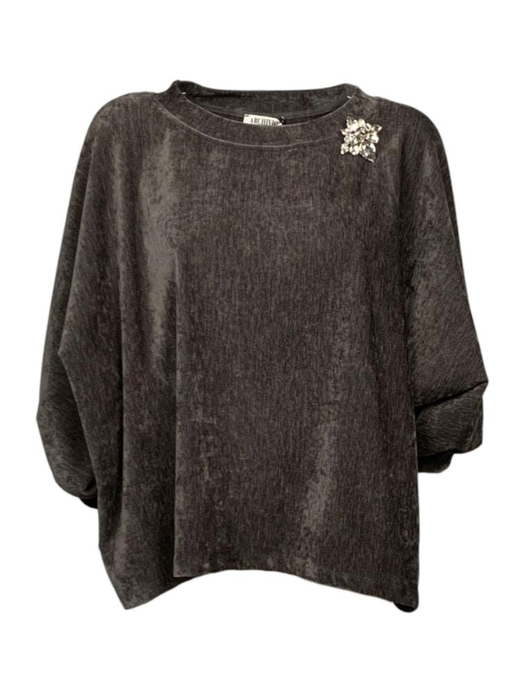 Acquista abbigliamento Maglia ARCHIVIO 12 GUTTHA Donna per il tuo stile sempre attuale.