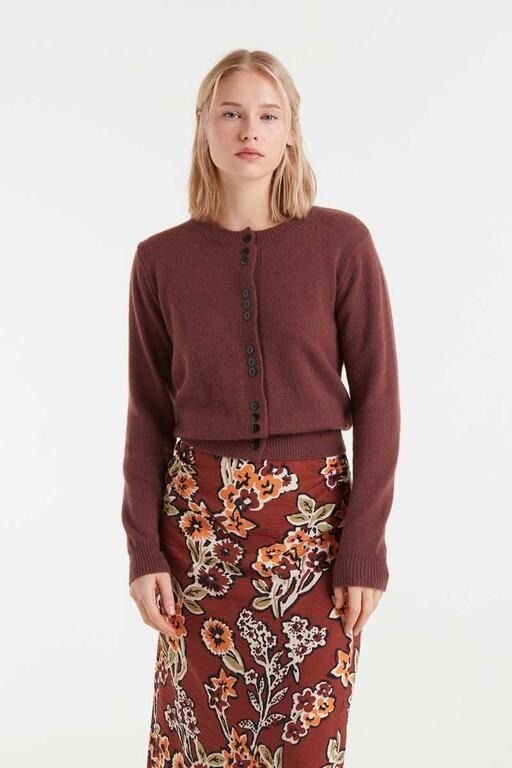 Acquista abbigliamento Maglia Compañia Fantástica Donna per il tuo stile sempre attuale. Immagine Principale