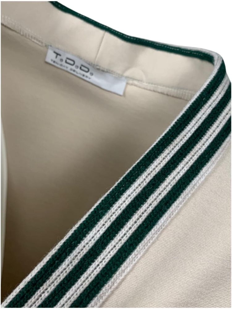 Acquista abbigliamento Giacca TDD Donna per il tuo stile sempre attuale.