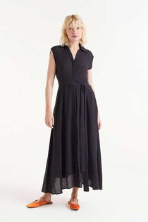 Acquista abbigliamento Abito Compañia Fantástica Donna per il tuo stile sempre attuale.
