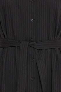 Acquista abbigliamento Abito ICHI 20122863 per il tuo stile sempre attuale.