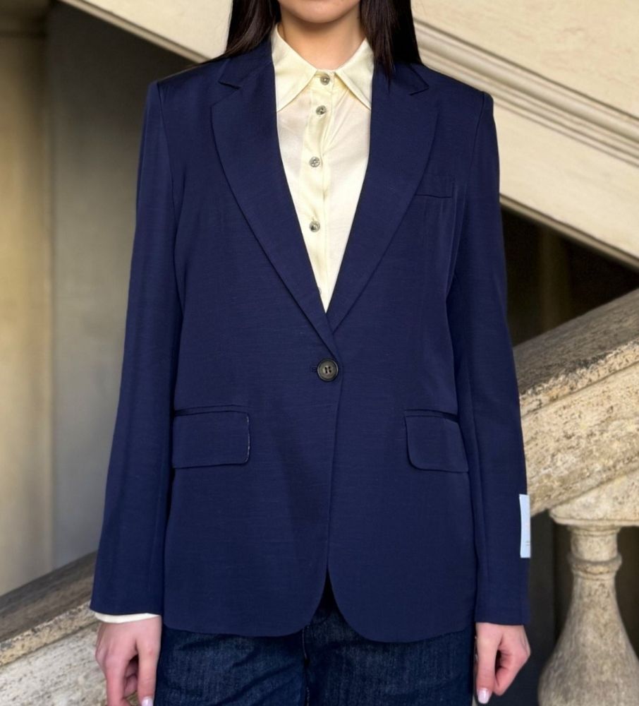 Acquista abbigliamento Giacca Donna 26005 per il tuo stile sempre attuale.