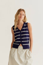 Acquista abbigliamento Gilet Compañia Fantástica 61C10408 per il tuo stile sempre attuale.