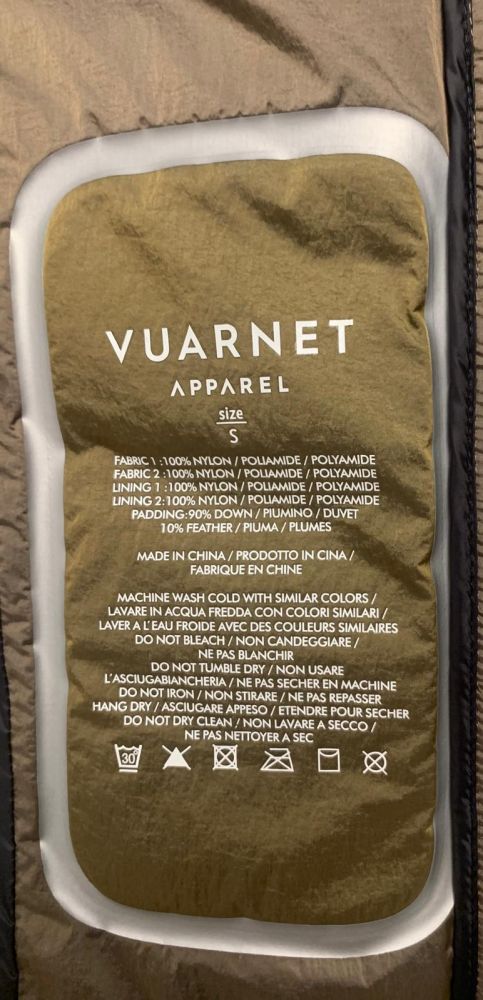 Acquista abbigliamento Giubbotto VUARNET Donna per il tuo stile sempre attuale.