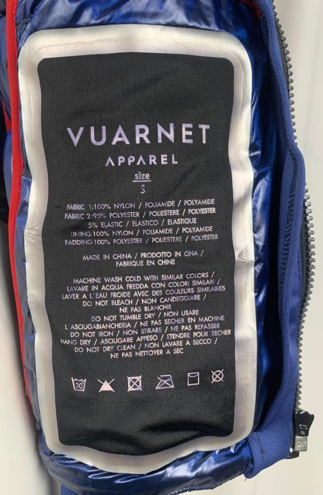 Acquista abbigliamento Giubbotto VUARNET Donna per il tuo stile sempre attuale.