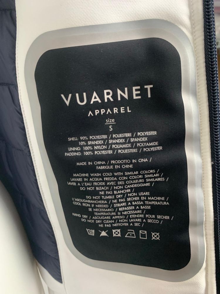 Acquista abbigliamento Giubbotto VUARNET Donna per il tuo stile sempre attuale.