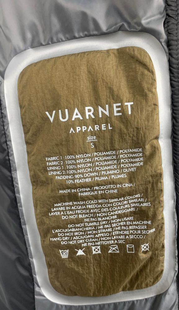 Acquista abbigliamento Giubbotto VUARNET Donna per il tuo stile sempre attuale.