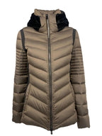Acquista abbigliamento Giubbotto VUARNET Donna per il tuo stile sempre attuale.