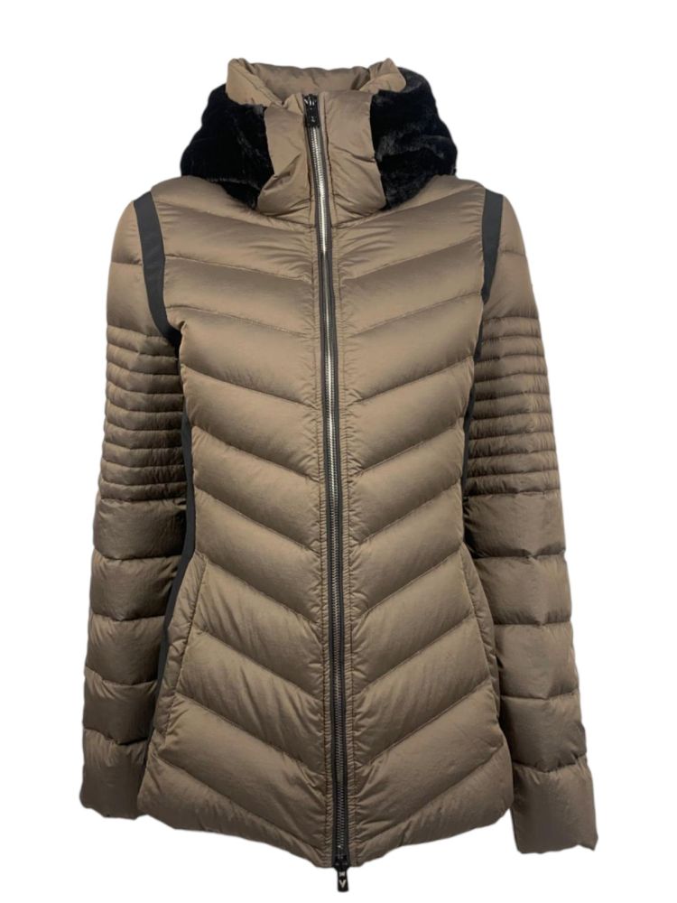 Acquista abbigliamento Giubbotto VUARNET Donna per il tuo stile sempre attuale.
