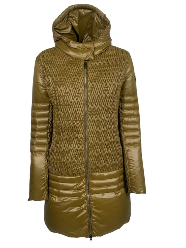 Acquista abbigliamento Giubbotto VUARNET Donna per il tuo stile sempre attuale.