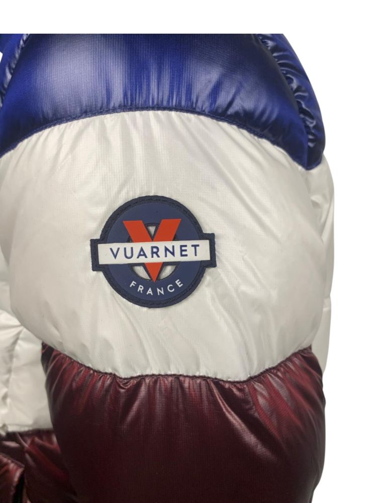 Acquista abbigliamento Giubbotto VUARNET Donna per il tuo stile sempre attuale.