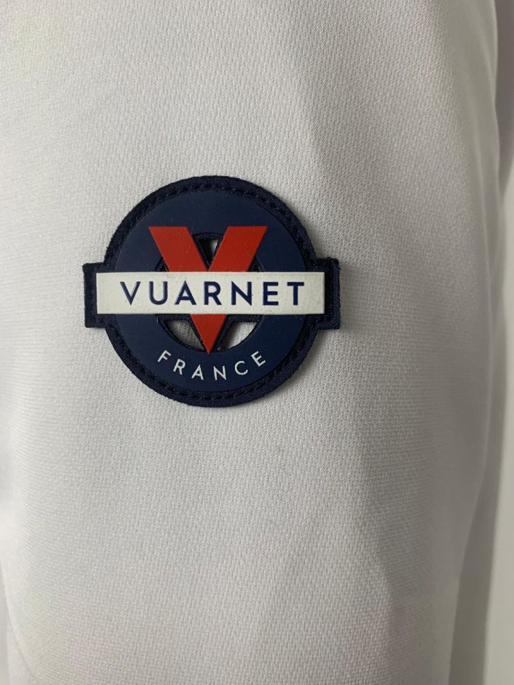 Acquista abbigliamento Giubbotto VUARNET Donna per il tuo stile sempre attuale.
