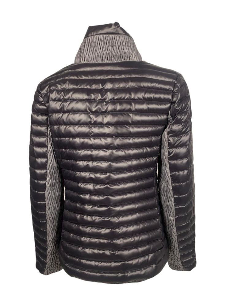 Acquista abbigliamento Giubbotto VUARNET Donna per il tuo stile sempre attuale.