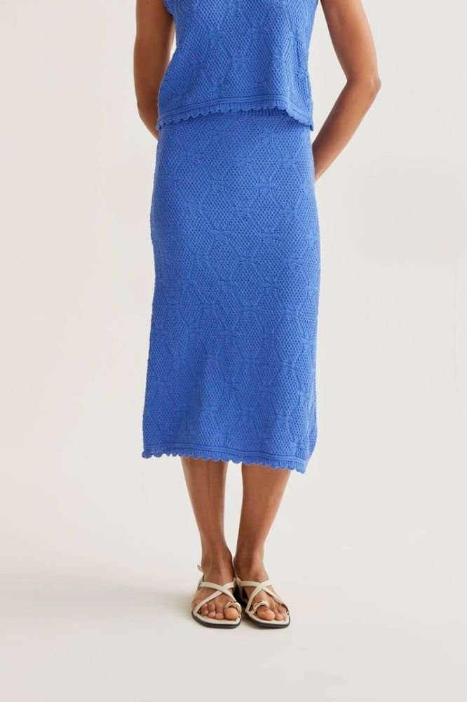 Acquista abbigliamento Gonna Compañia Fantástica Donna per il tuo stile sempre attuale.