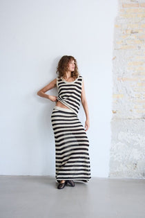 Acquista abbigliamento Gonna ICHI 20122874 per il tuo stile sempre attuale.