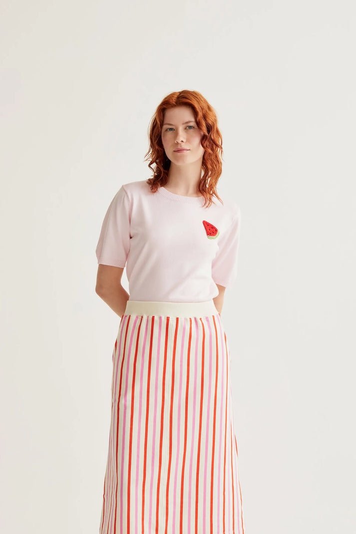 Acquista abbigliamento Maglia Compañia Fantástica 61C10419 per il tuo stile sempre attuale.