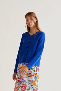 Acquista abbigliamento Maglia Compañia Fantástica Donna per il tuo stile sempre attuale.