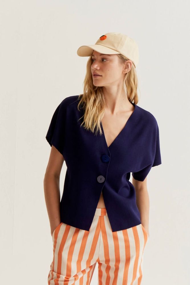 Acquista abbigliamento Maglia Compañia Fantástica Donna per il tuo stile sempre attuale.