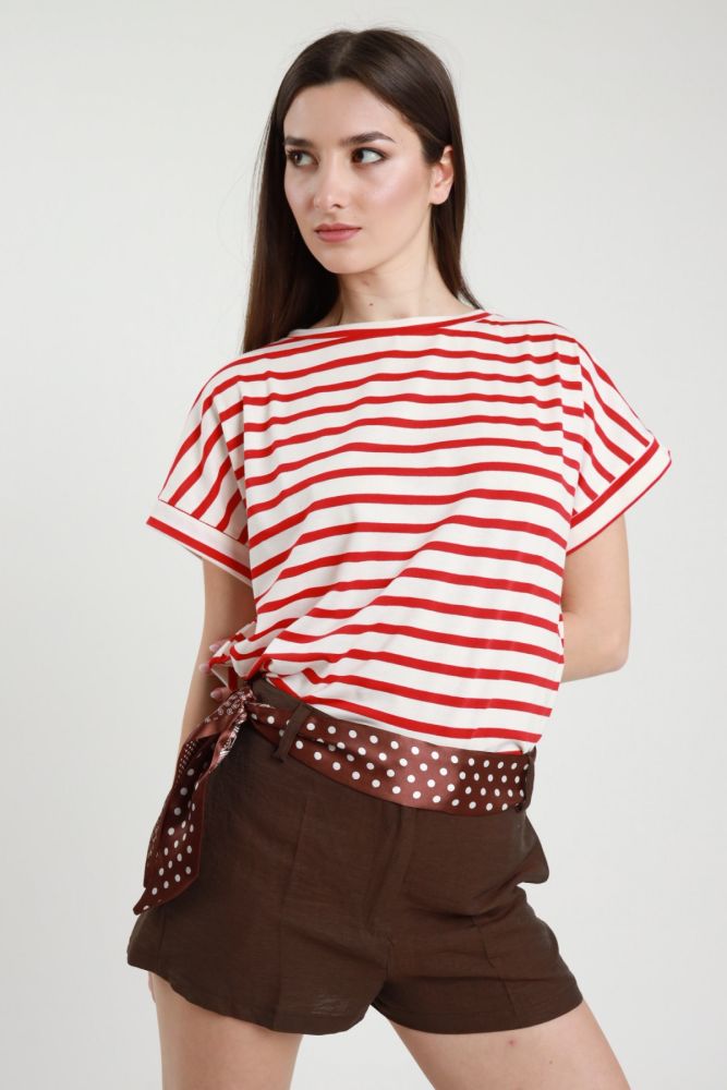 Acquista abbigliamento Maglia SUSY MIX 12140 per il tuo stile sempre attuale. Immagine principale del prodotto