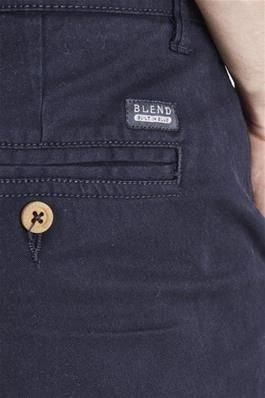 Acquista abbigliamento Pantalone BLEND 20703472 per il tuo stile sempre attuale.