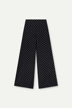 Acquista abbigliamento Pantalone Compañia Fantástica Donna per il tuo stile sempre attuale.