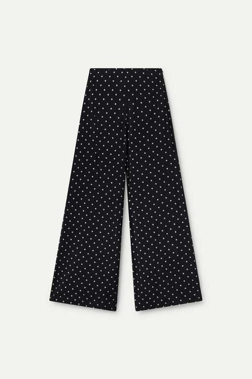 Acquista abbigliamento Pantalone Compañia Fantástica Donna per il tuo stile sempre attuale.