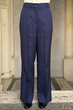 Acquista abbigliamento Pantalone Donna 26006 per il tuo stile sempre attuale.