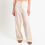 Acquista abbigliamento Pantalone Donna 26006 per il tuo stile sempre attuale.
