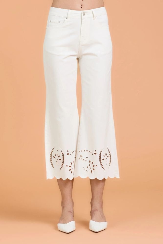 Acquista abbigliamento Pantalone TAKE TWO DK02210 per il tuo stile sempre attuale.
