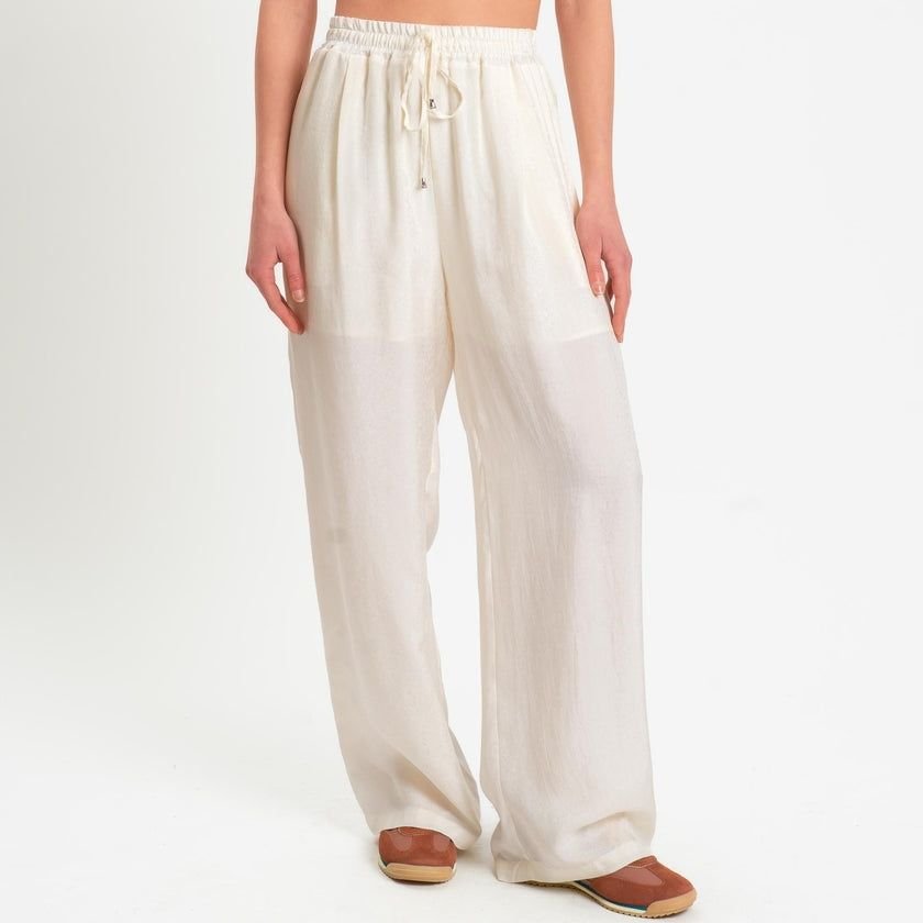 Acquista abbigliamento Pantalone WU' SIDE 26289 per il tuo stile sempre attuale.