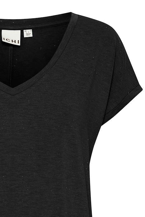 Acquista abbigliamento T-Shirt ICHI 20121349 per il tuo stile sempre attuale.