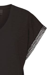 Acquista abbigliamento T-Shirt ICHI 20122958 per il tuo stile sempre attuale.