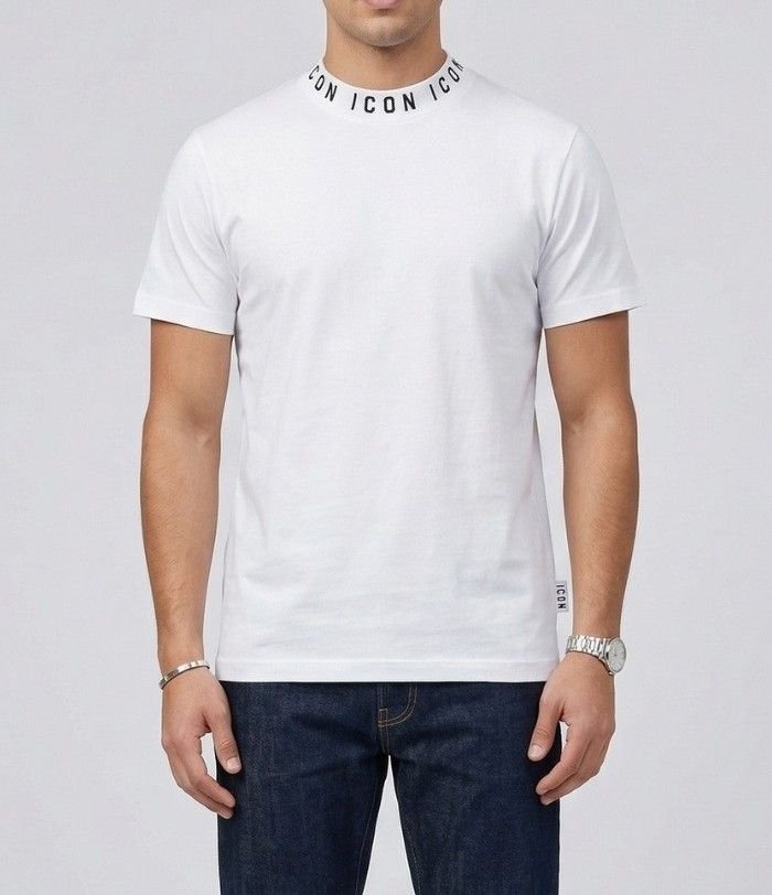 Acquista abbigliamento T-Shirt ICON Uomo per il tuo stile sempre attuale. Immagine principale del prodotto