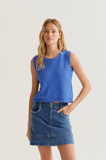 Acquista abbigliamento Top Compañia Fantástica Donna per il tuo stile sempre attuale.