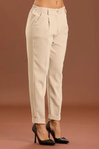 Acquista abbigliamento Pantalone TAKE TWO Donna per il tuo stile sempre attuale.