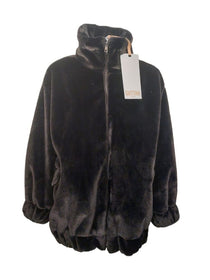 Acquista abbigliamento Pelliccia GUTTHA Donna per il tuo stile sempre attuale.