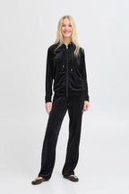 Acquista abbigliamento Tuta B.YOUNG Donna per il tuo stile sempre attuale.